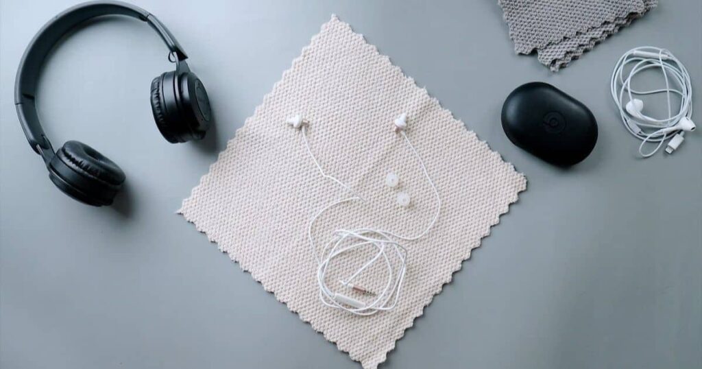 Drying and Storing Your Clean Beats Headphones