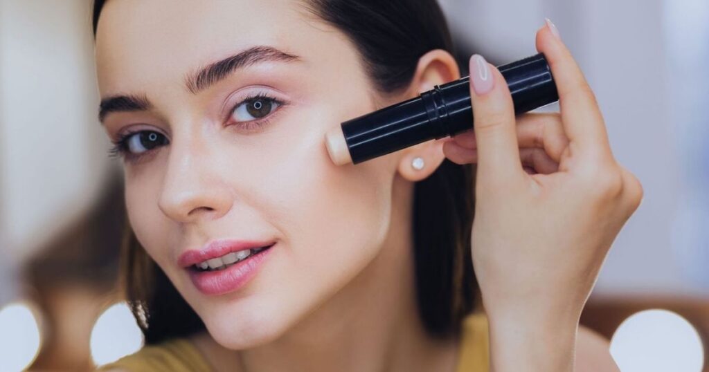 Expert Tips for Setting Your Makeup to Prevent Oiliness