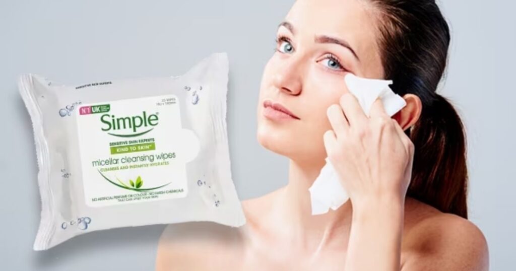 How to Properly Use Wet Wipes for Removing Makeup