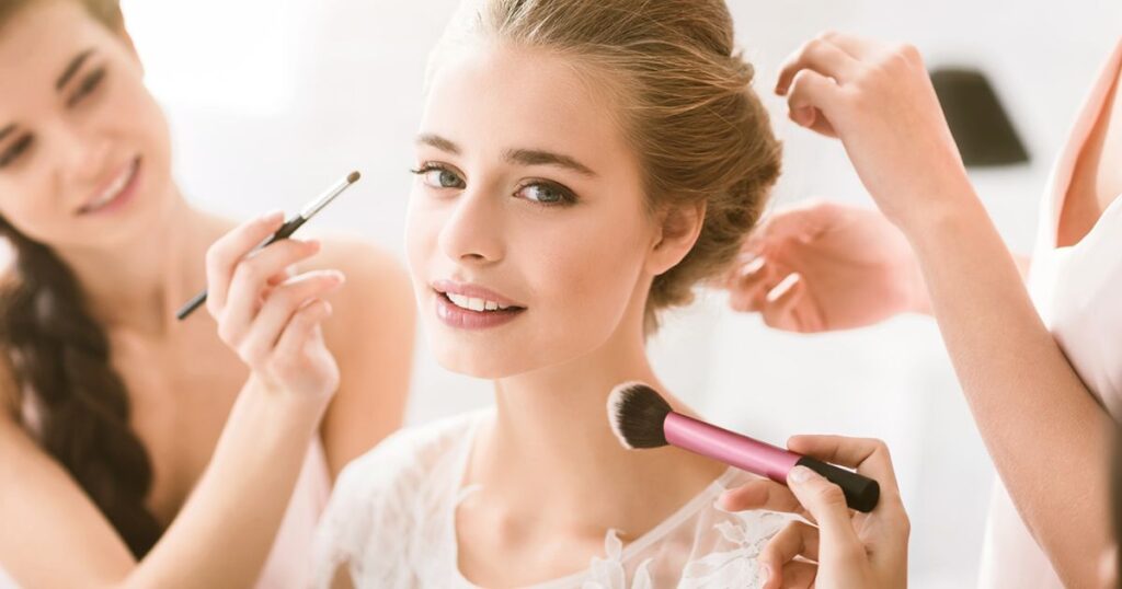 Signs That Your Makeup Needs a Touch-Up