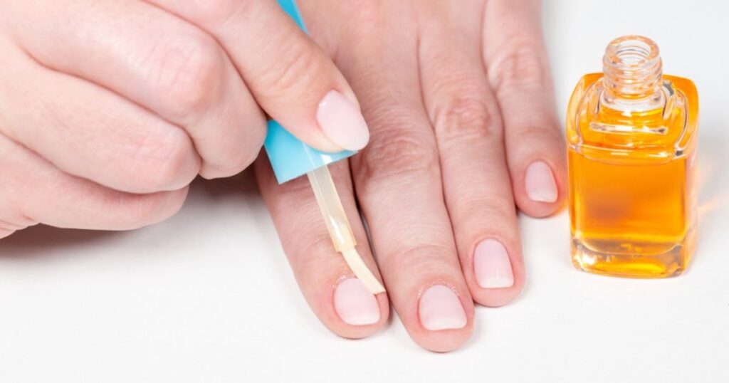 The Role of Cuticle Oil in Maintaining Gel Polish Durability